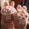 BÓ HOA HỒNG LEN TAI THỎ BUNNY – HOA YÊU THƯƠNG